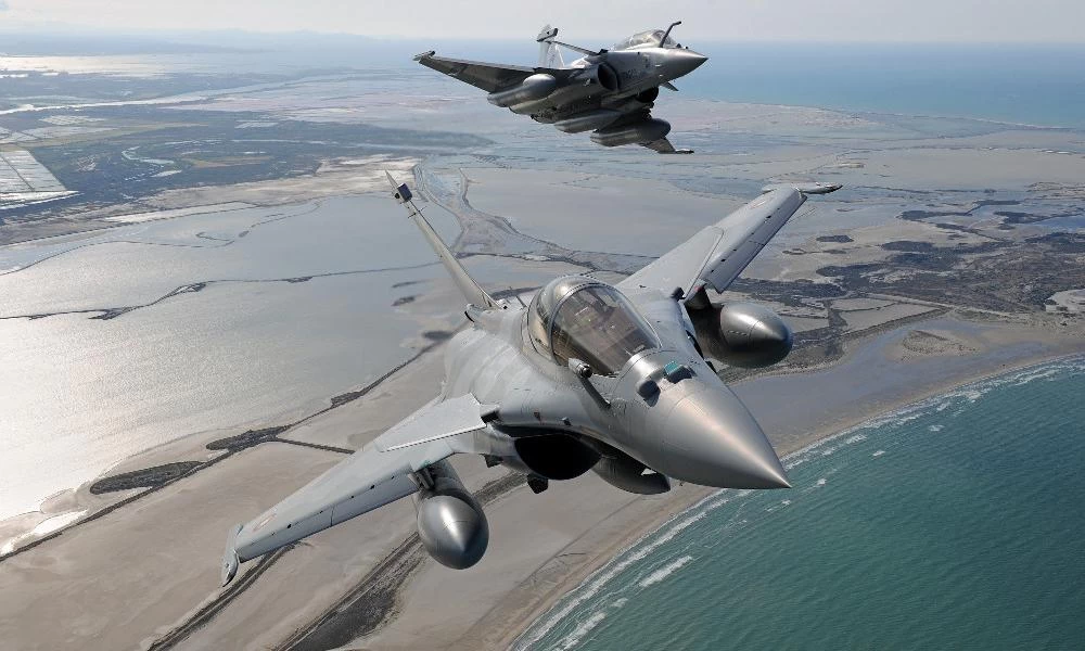 Στα "μπλε" και επίσημα τα Rafale: Ψηφίστηκε με ευρεία πλειοψηφία η προμήθεια τους στη βουλή